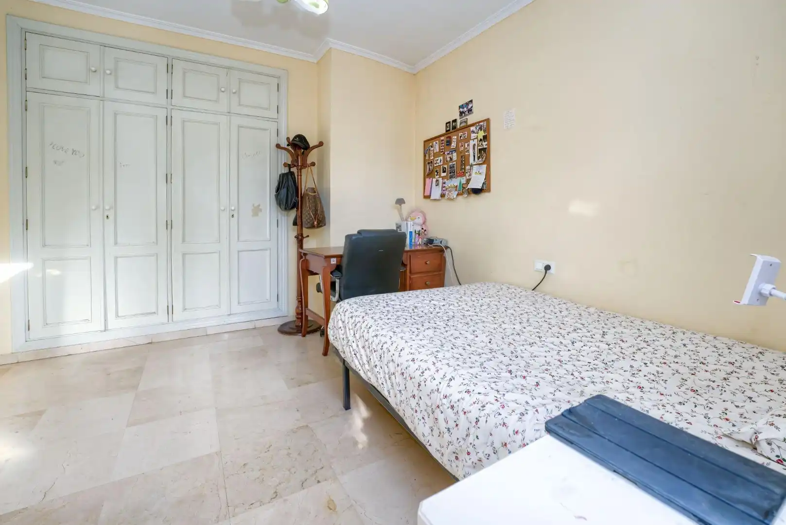 Dormitori de Casa o xalet en venda en Bormujos amb Aire condicionat, Calefacció i Jardí privat