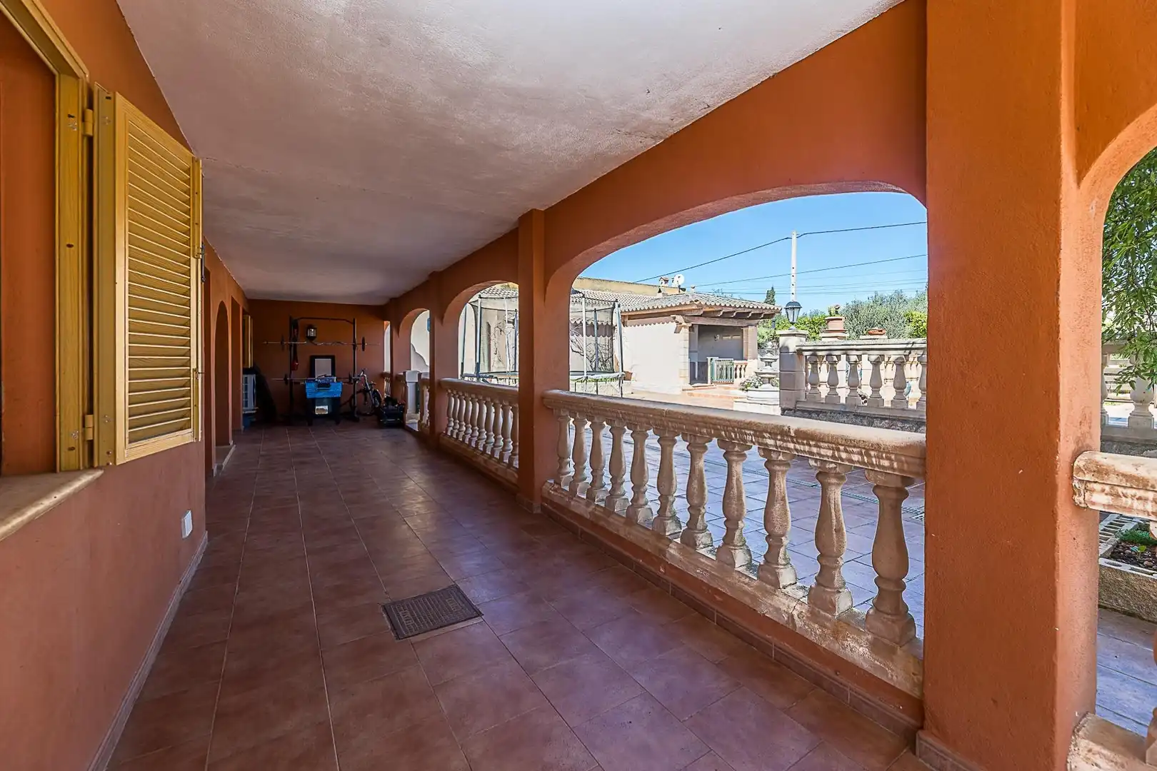 Terrasse von Country house zum Verkauf in  Palma de Mallorca mit Klimaanlage, Heizung und Privatgarten