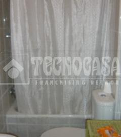 Photo 3 of Flat for sale in Calle Padre Pedro Ayala, Barrio del Nervión, Sevilla