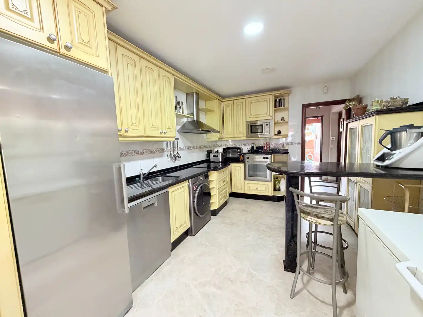 Kitchen of Detached homes for sale in Castilleja de Guzmán  with Air Conditioner, Terrace and Swimming Pool