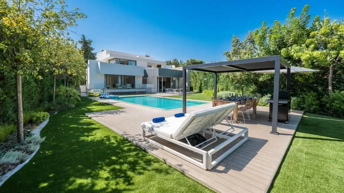 Terrassa de Casa o xalet en venda en Estepona amb Aire condicionat, Calefacció i Jardí privat