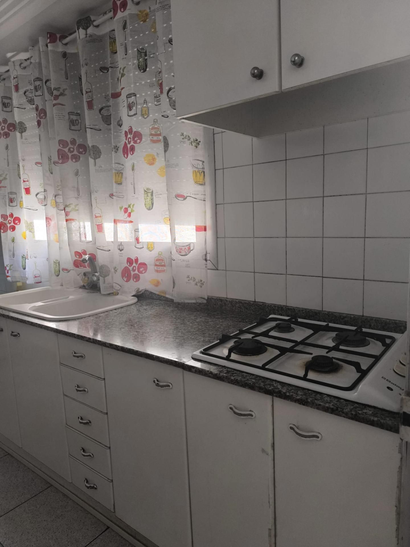Kitchen of Flat for sale in Paterna