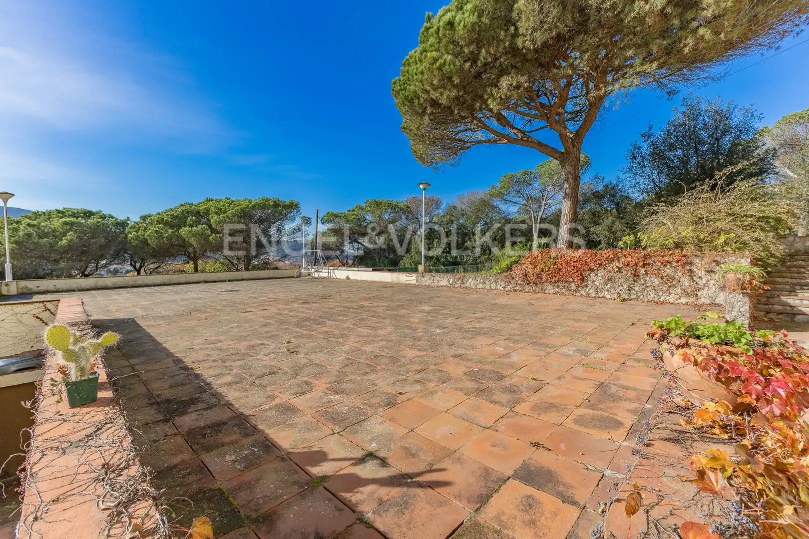Vista exterior de Casa o xalet en venda en Montornès del Vallès, Barcelona