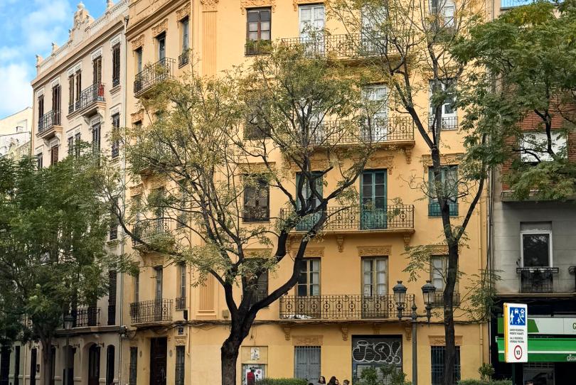 Foto 1 de Edifici en venda a Carrer de Joan Llorenç, 45, La Petxina, Valencia