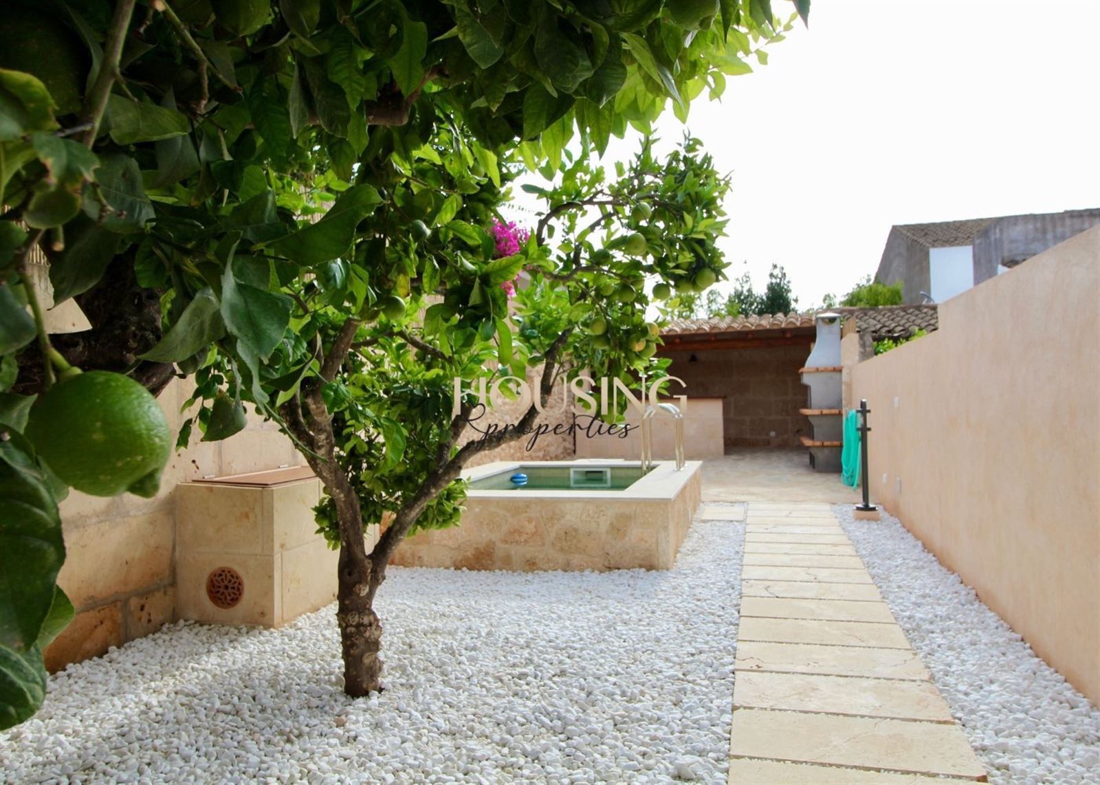 Garden of Single-family semi-detached for sale in Llucmajor  with Air Conditioner, Heating and Private garden