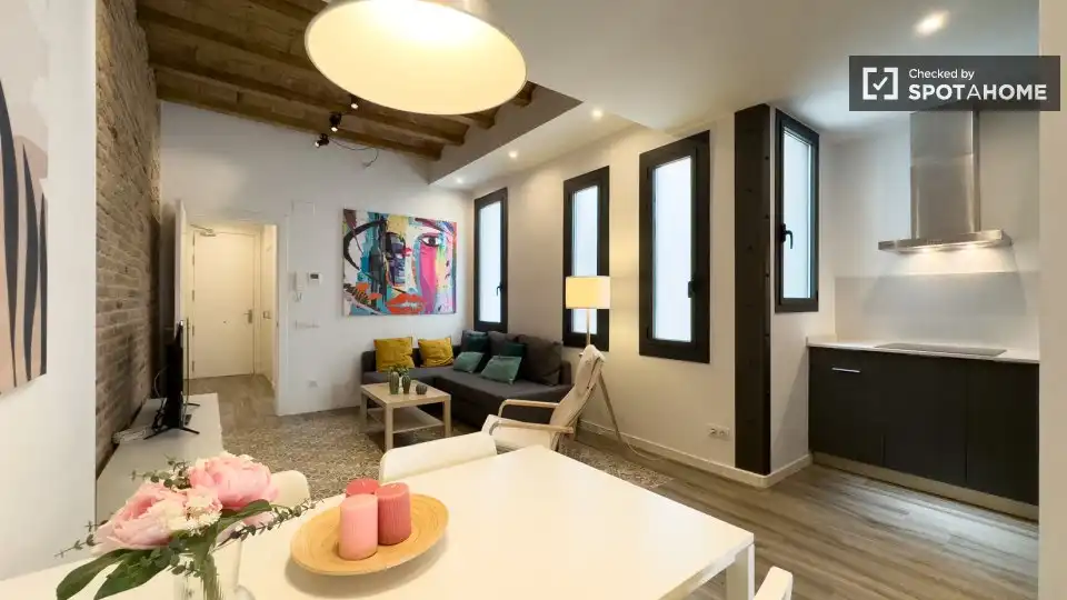 Habitació a La Nova Esquerra de l'Eixample
