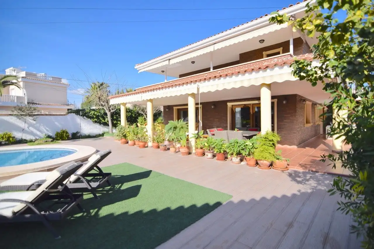 Chalet con piscina en venta en Rincón de Loix, imagen 3