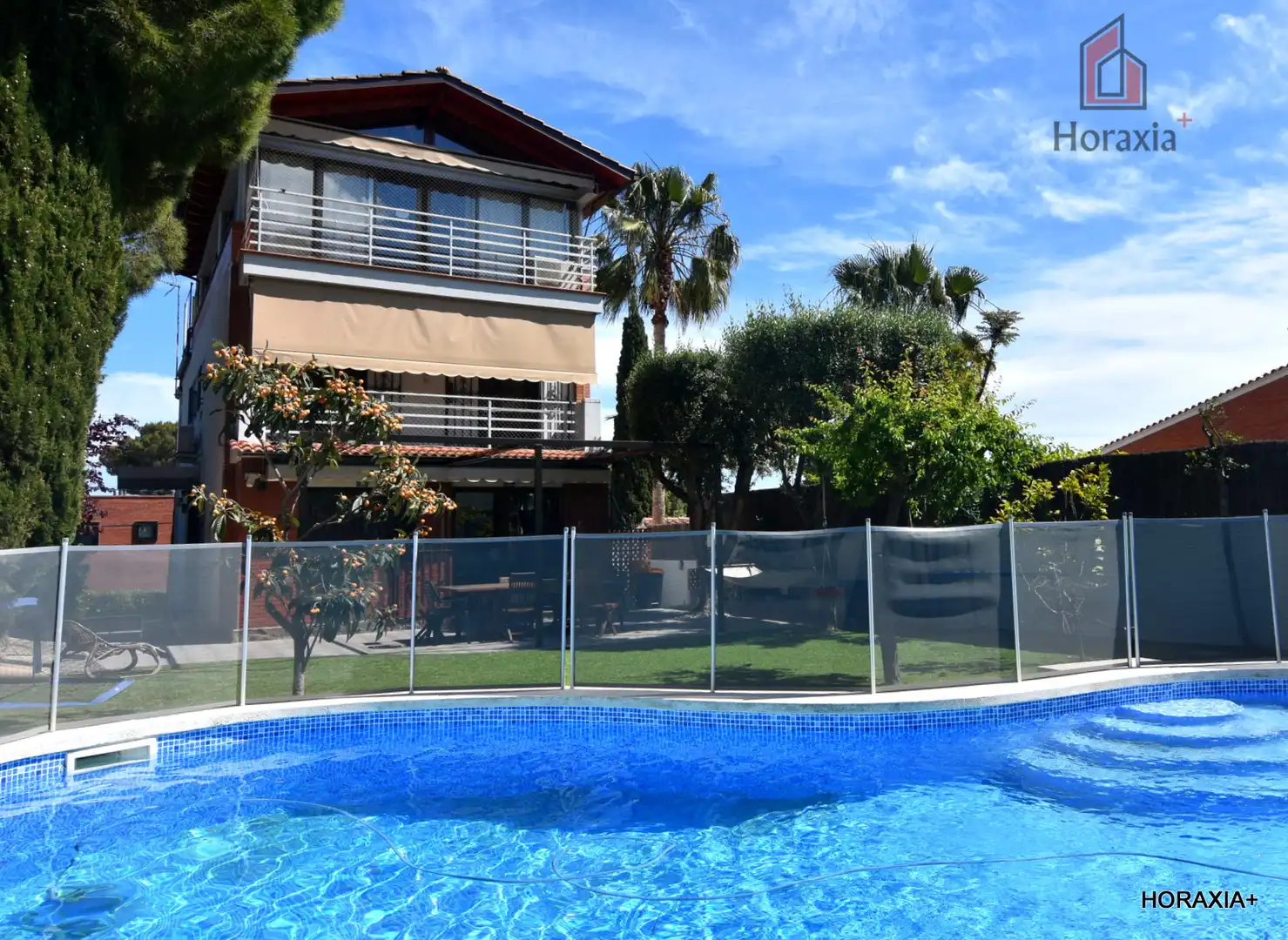Schwimmbecken von Haus oder Chalet zur Miete in Castelldefels mit Klimaanlage, Heizung und Privatgarten