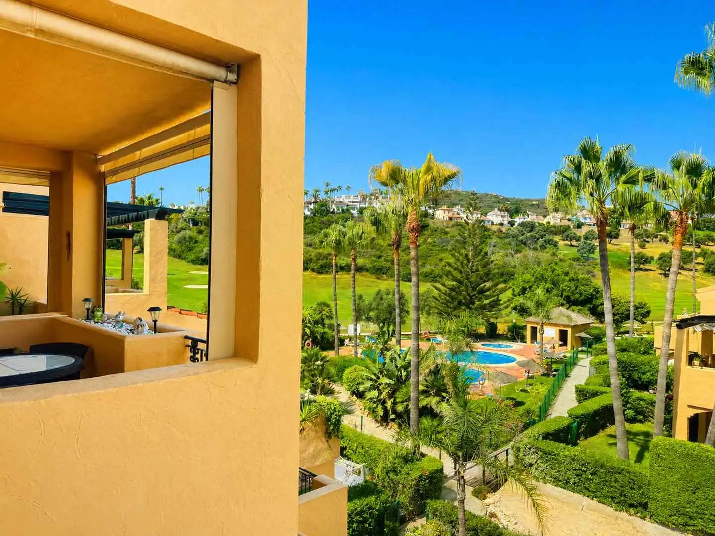 Terraza de Dúplex en venta en Manilva con Aire acondicionado, Calefacción y Terraza