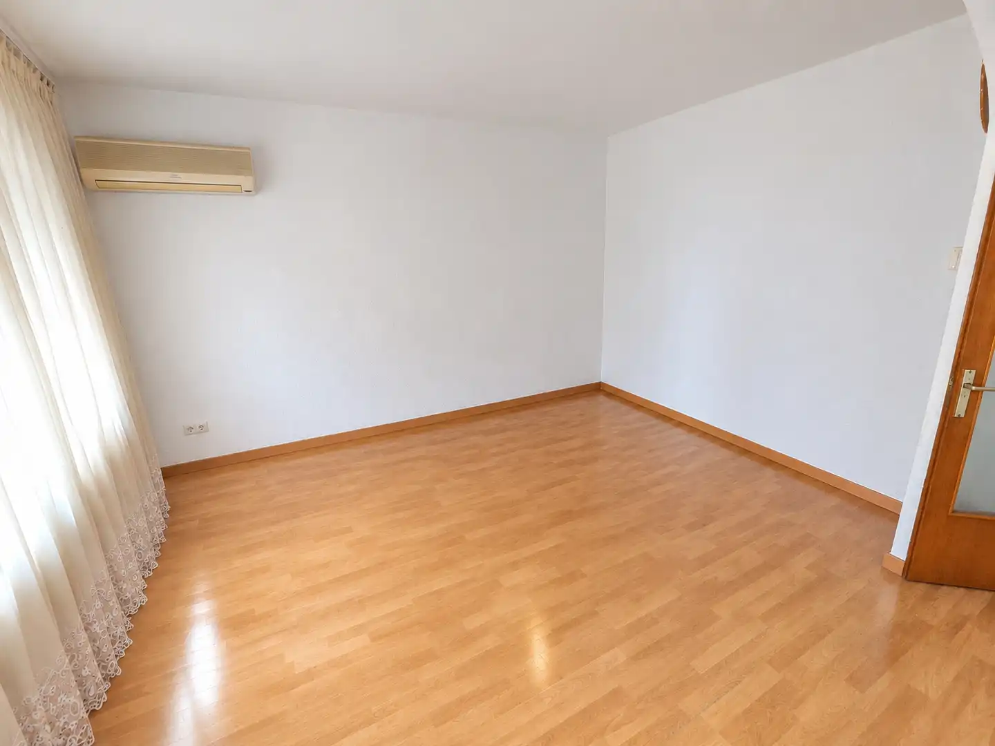 Schlafzimmer von Wohnung zum Verkauf in Vilafranca del Penedès mit Klimaanlage, Heizung und Parkett