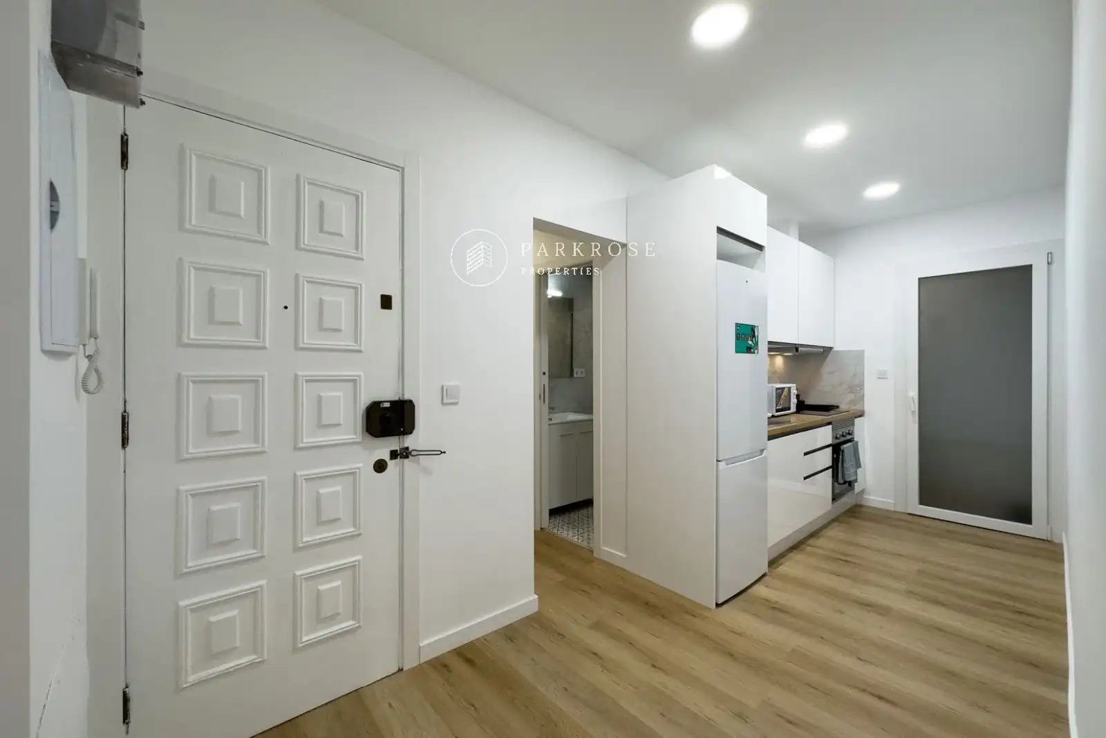 Flat for share in Barcelona  with Parquet flooring, Furnished and Oven