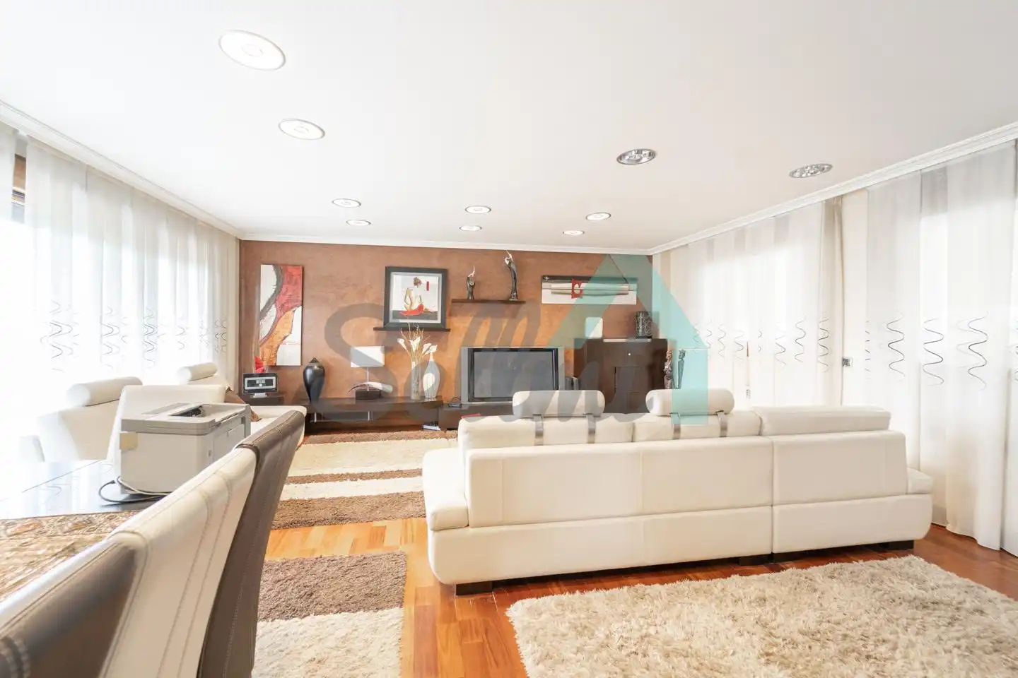 Sala de estar de Casa o chalet en venta en Oviedo  con Calefacción, Jardín privado y Parquet