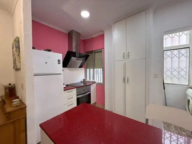 Cocina de Apartamento en venta en Murcia con Aire acondicionado, Calefacción y Jardín privado