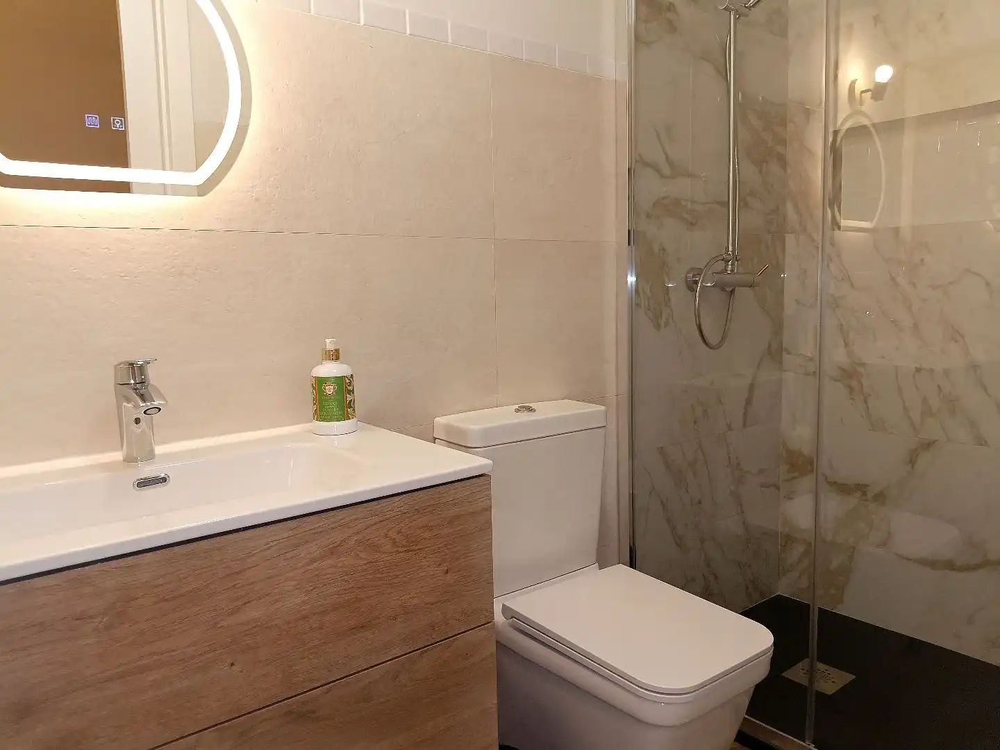Bathroom of Flat for rent in Campoamor - Altozano