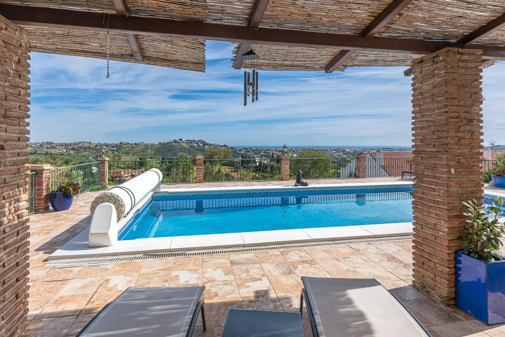 Piscina de Casa o xalet en venda en Mijas amb Aire condicionat, Calefacció i Jardí privat