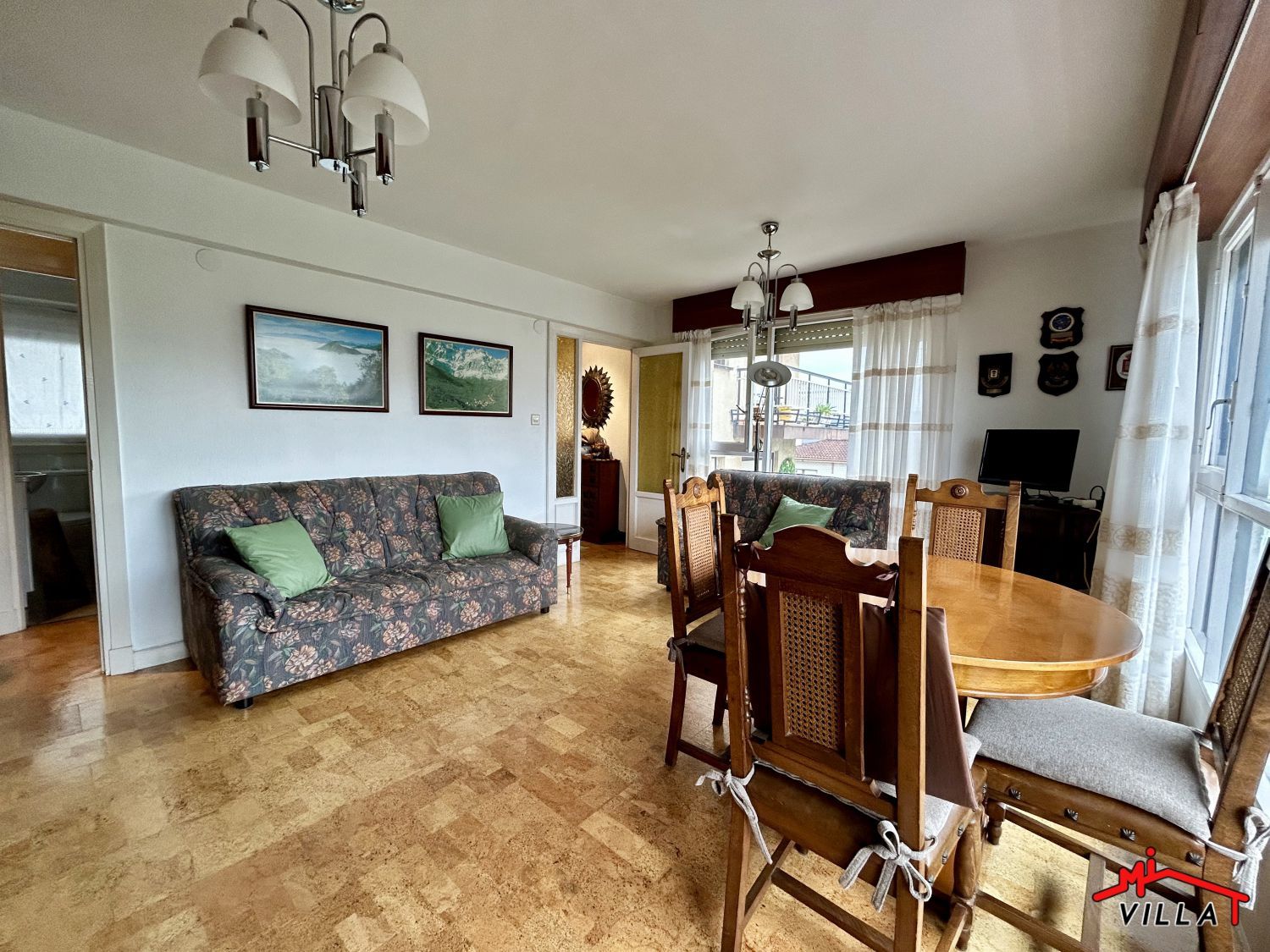 Sala de estar de Piso en venta en Laredo con Terraza y Amueblado