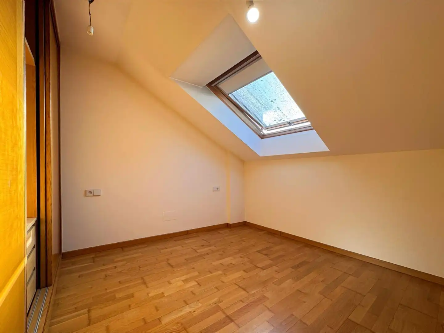 Schlafzimmer von Wohnung zum Verkauf in Pontevedra Capital  mit Heizung
