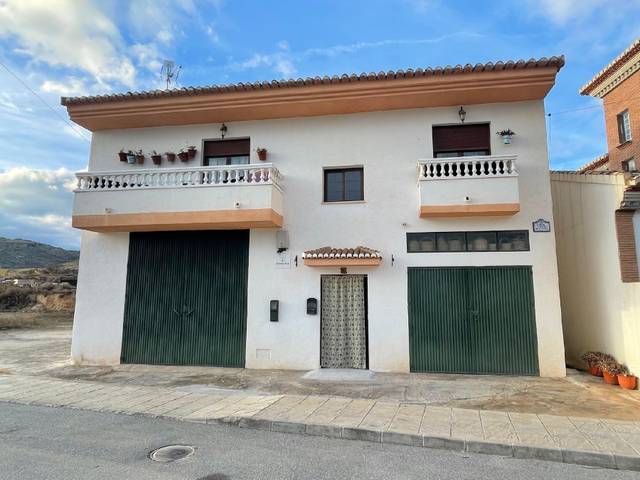Casa-chalet en Venta en Diezma
