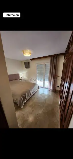 Habitación de Casa adosada de alquiler en Estepona con Aire acondicionado, Terraza y Horno