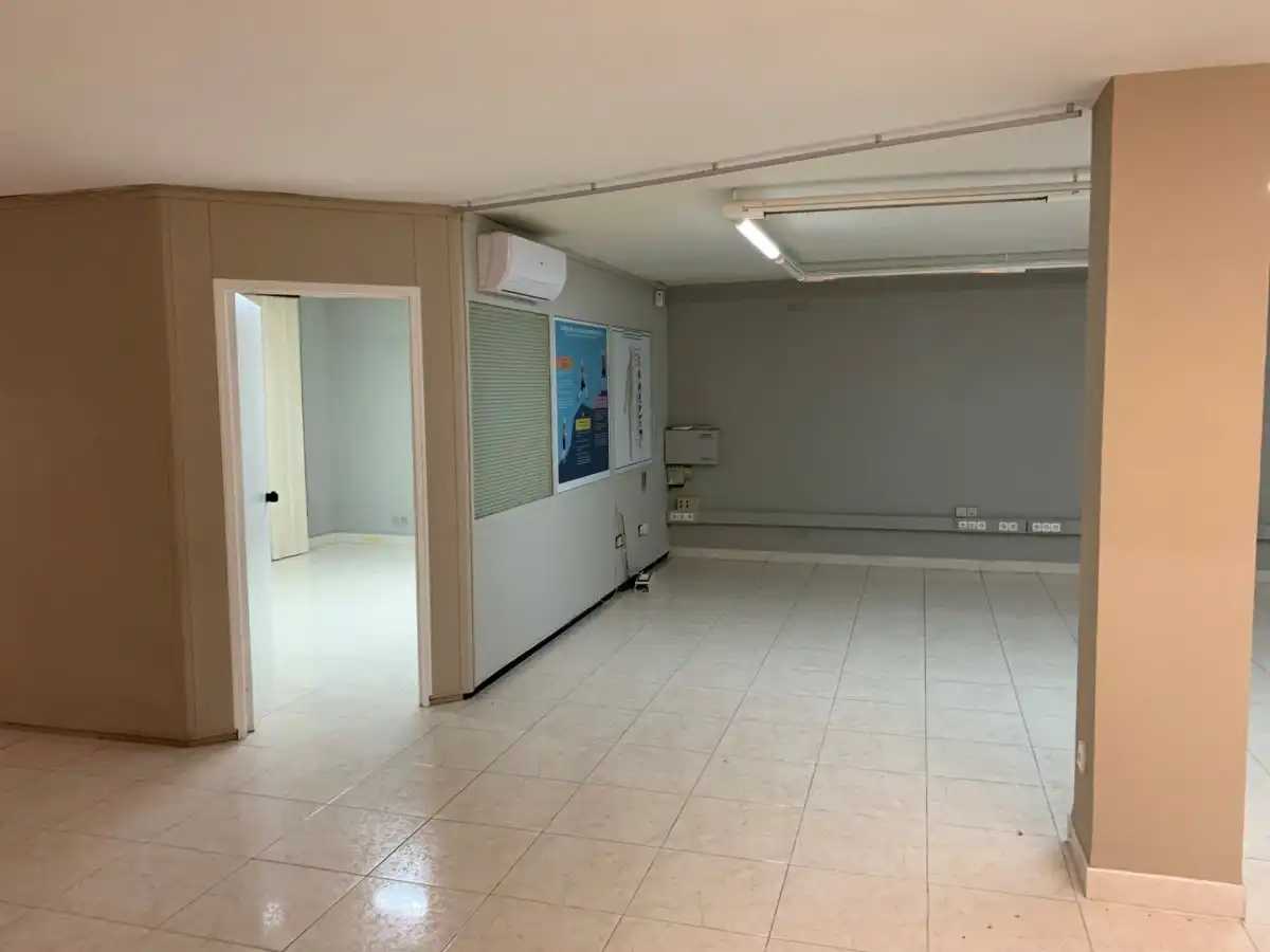 Büro mit Aufzug zum Verkauf in Calle GASOMETRE 29, imagen 4