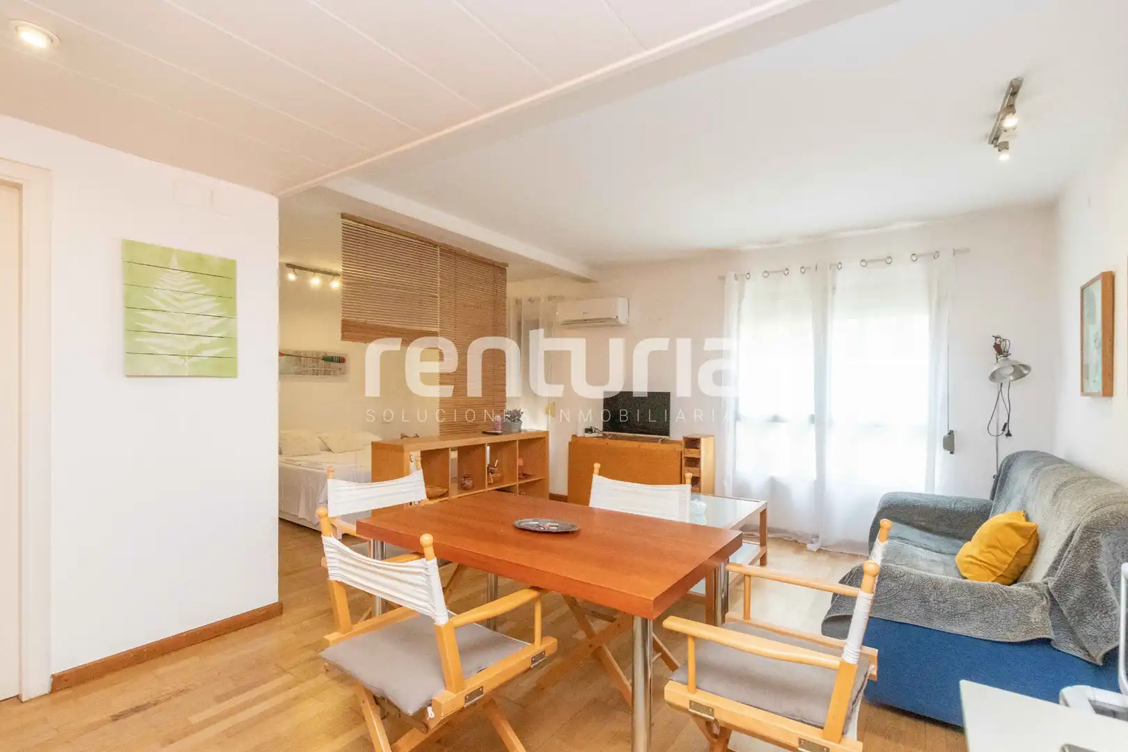 Sala d'estar de Pis de lloguer en Valencia amb Aire condicionat, Calefacció i Parquet