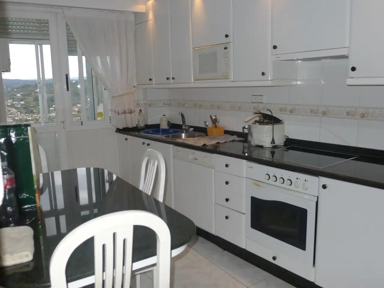 Kitchen of Flat for rent in Universidad