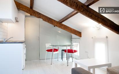 Dining room of Flat to rent in  Madrid Capital  with Air Conditioner, Heating and Internet