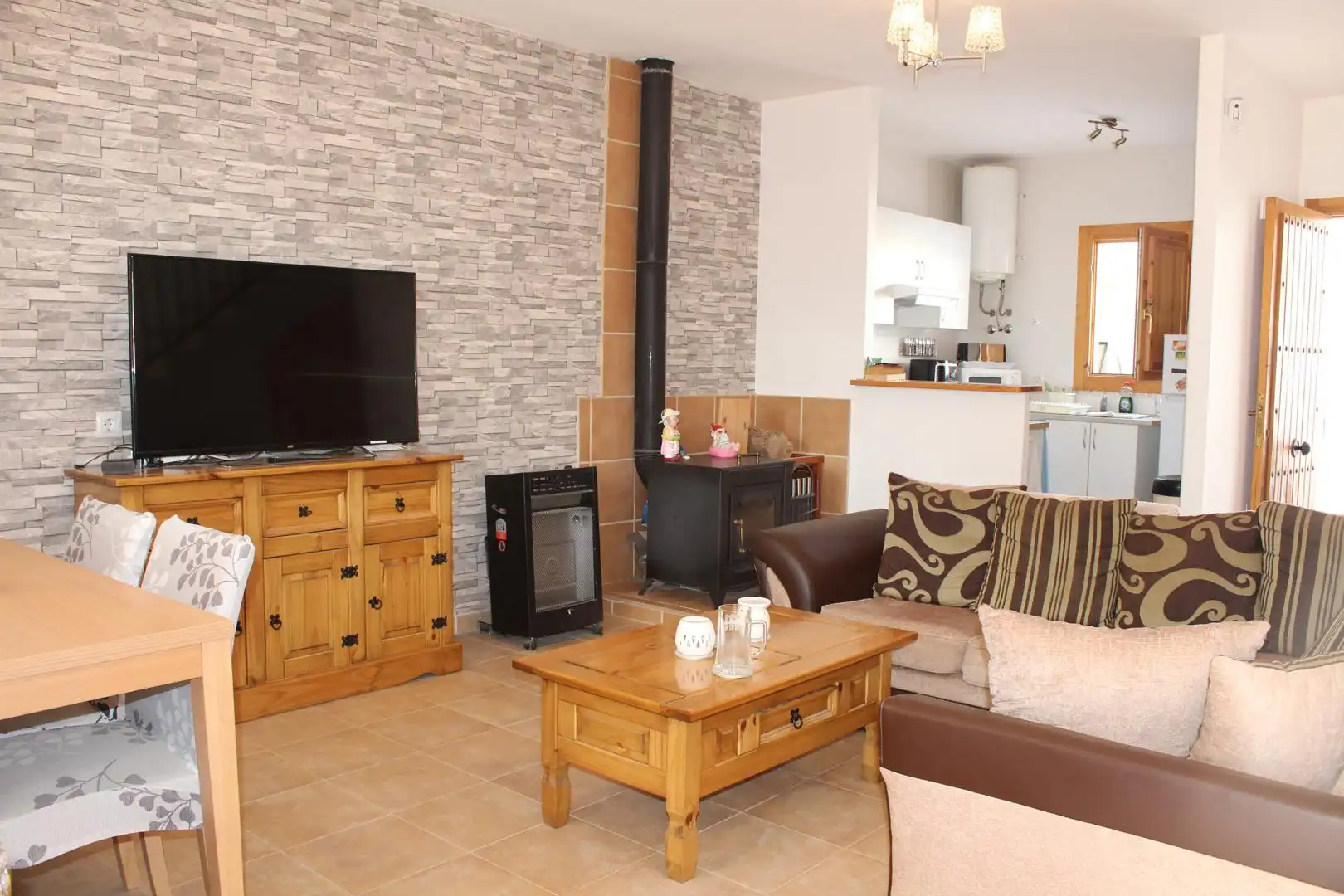 Living room of Detached homes for sale in Enix  with Private garden, Furnished and Oven