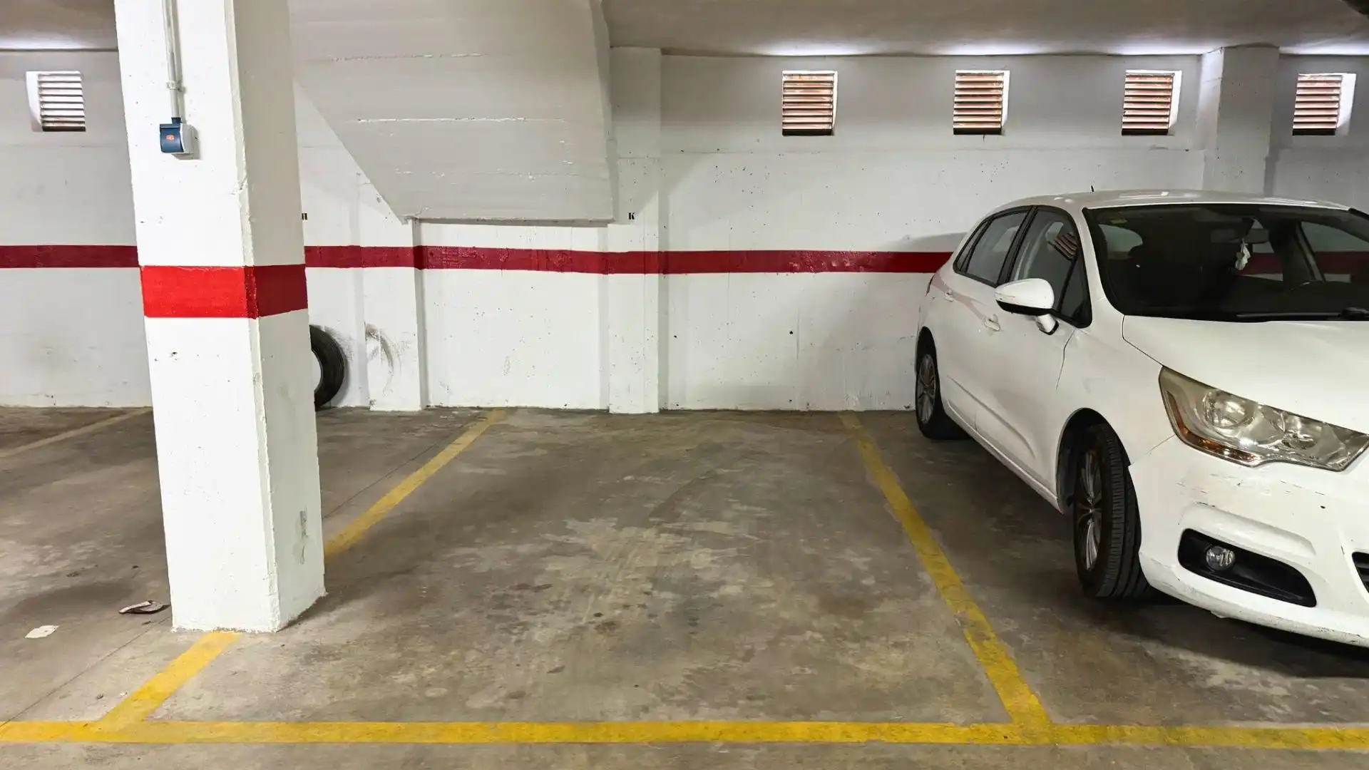 Aparcament de Pis en venda en Orihuela amb Aire condicionat, Calefacció i Balcó