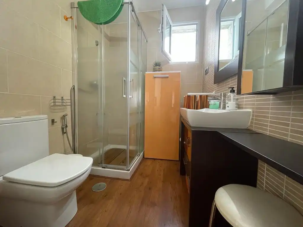 Badezimmer von Wohnungen zur Miete in Cartagena mit Klimaanlage und Möbliert
