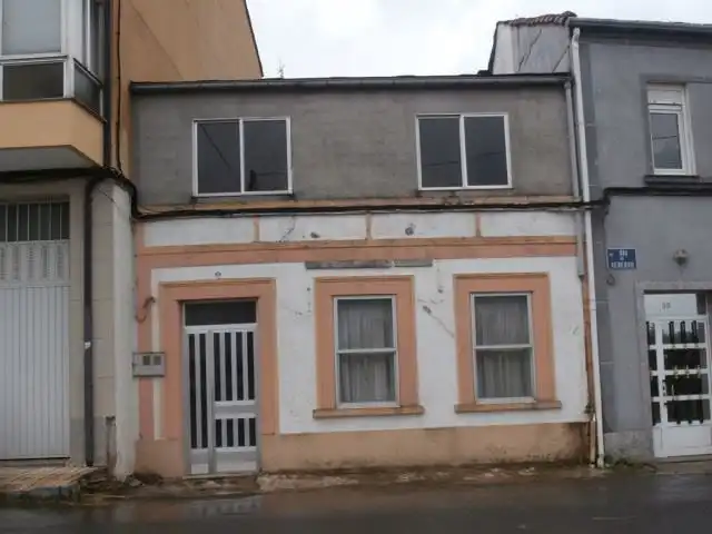 Bajo en venta en Rúa do Xenebro 30