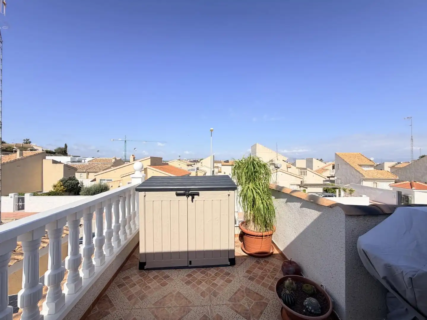 Terrasse von Einfamilien-Reihenhaus zum Verkauf in Zaragoza