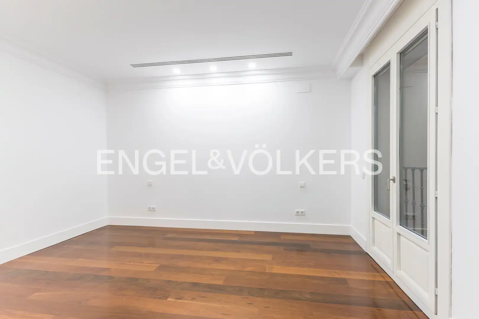 Wohnung zur Miete in Madrid mit Klimaanlage, Heizung und Balkon