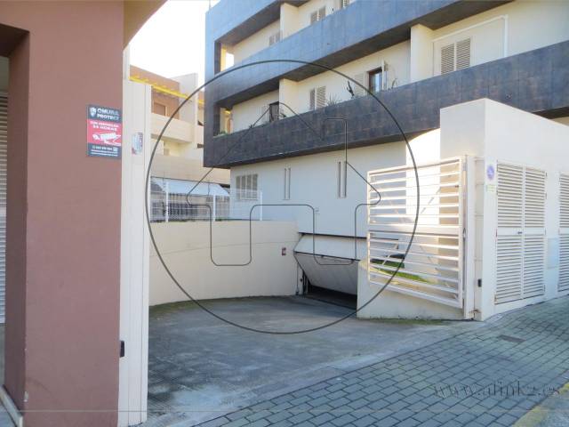 Garaje en Venta en Del 11 Marzo en Corrales