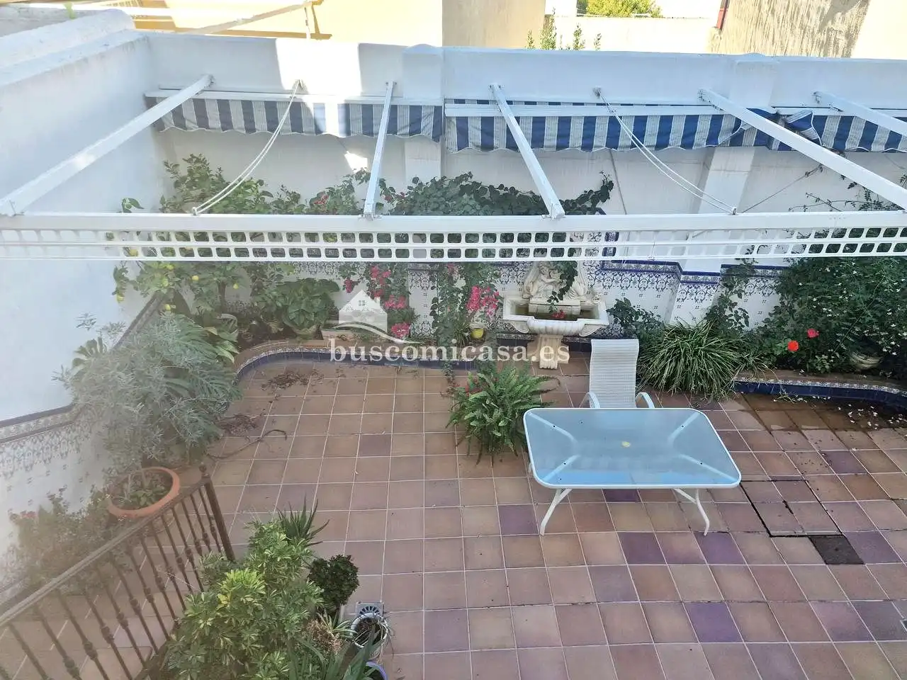 Terrassa de Casa adosada en venda en Torredelcampo amb Aire condicionat, Calefacció i Jardí privat