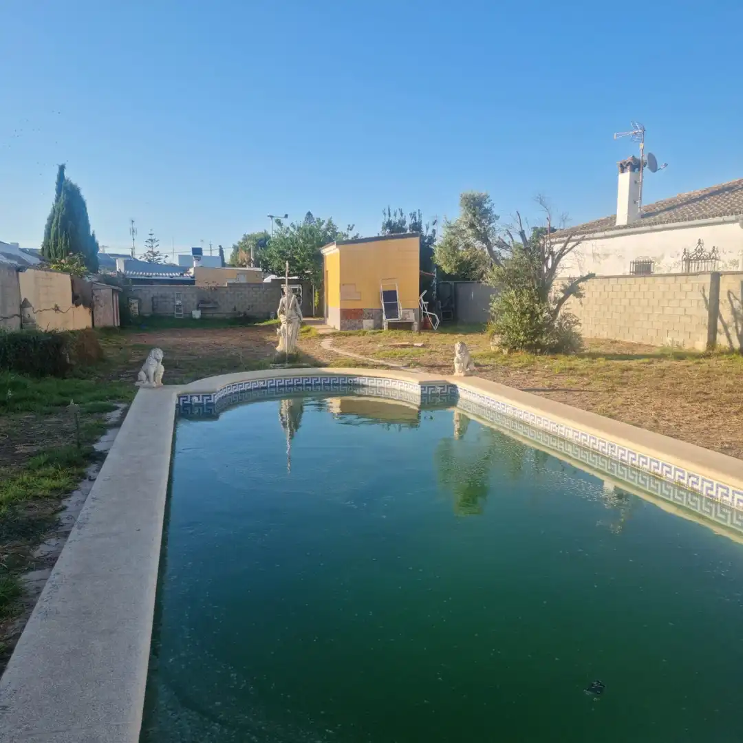 Piscina de Local en venda en Chiclana de la Frontera amb Aire condicionat
