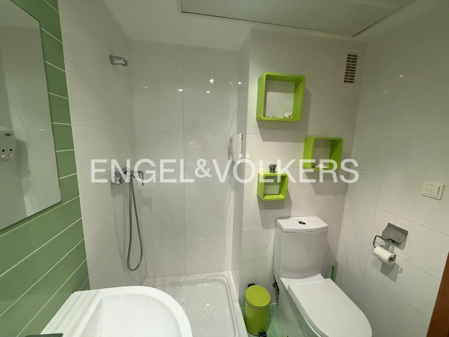 Bathroom of Flat for rent in Paiporta  with Air Conditioner and Heating