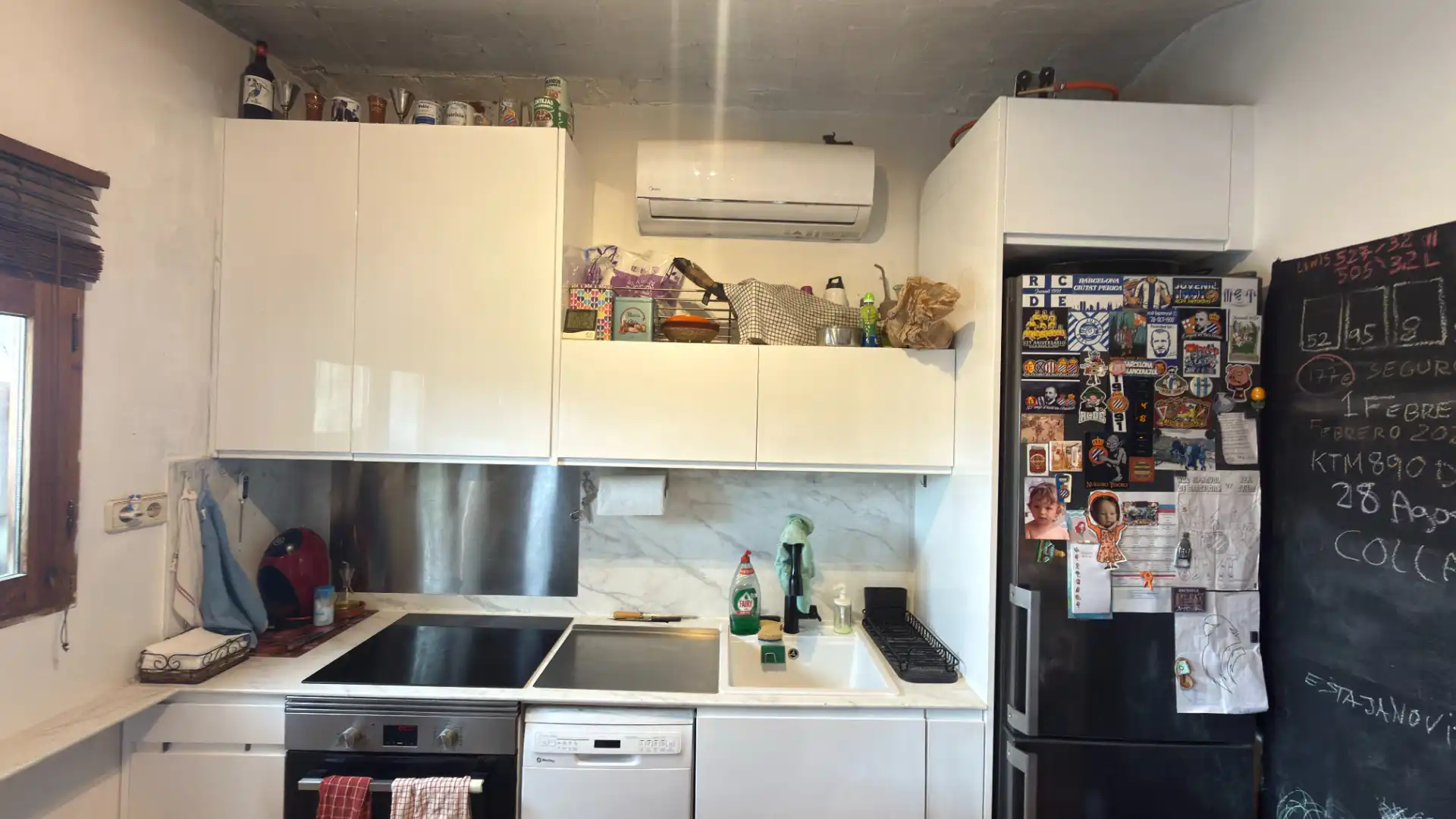 Cocina de Finca rústica en venta en Barcelona con Calefacción
