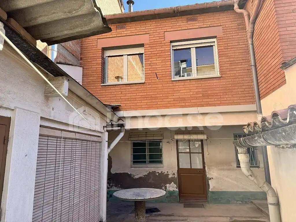 Vista exterior de Casa adosada en venda en Puig-reig amb Calefacció