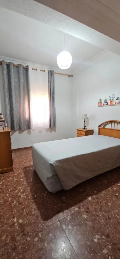 Dormitori de Pis en venda en Puertollano amb Aire condicionat, Calefacció i Moblat
