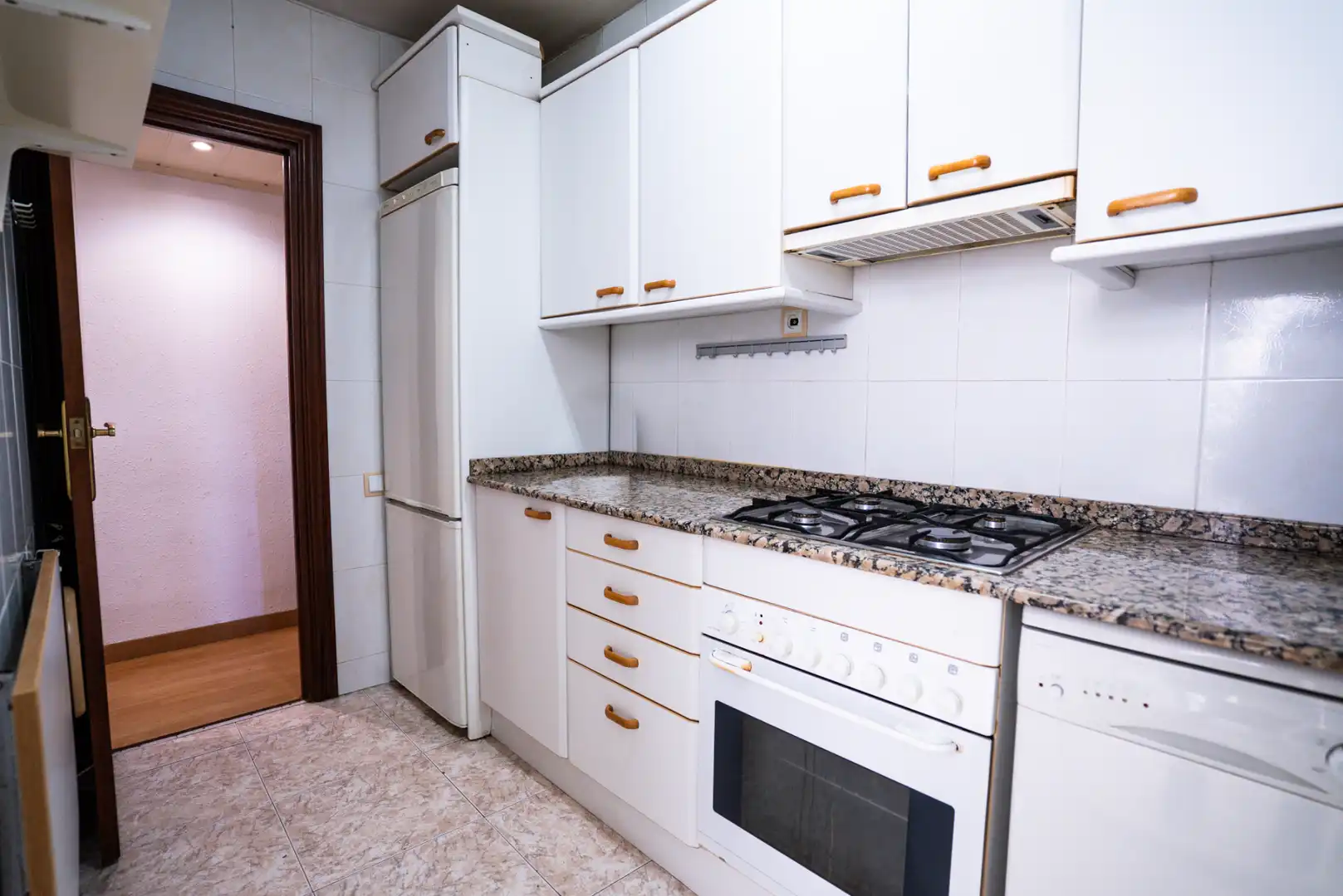 Cocina de Piso en venta en Santa Coloma de Gramenet con Aire acondicionado y Horno