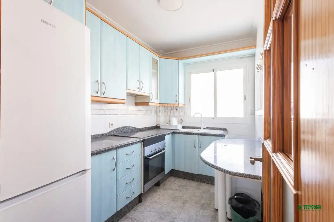 Cocina de Piso en venta en Almería con Terraza