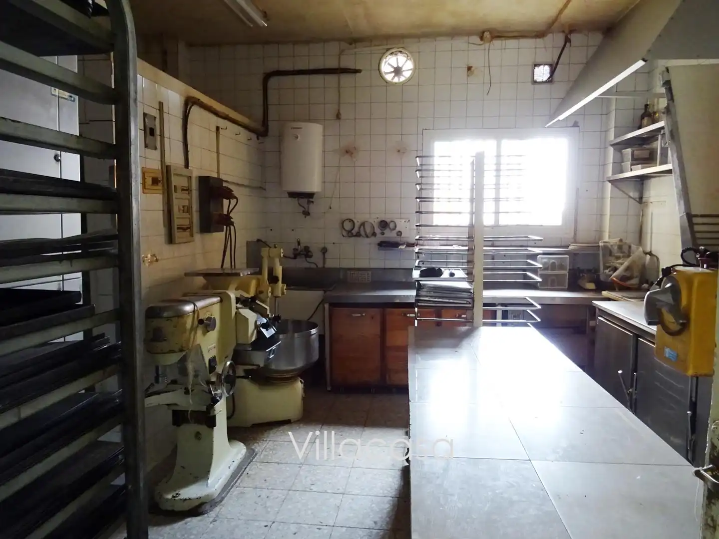 Local comercial en alquiler en Calle del Monte Aya 13, imagen 5