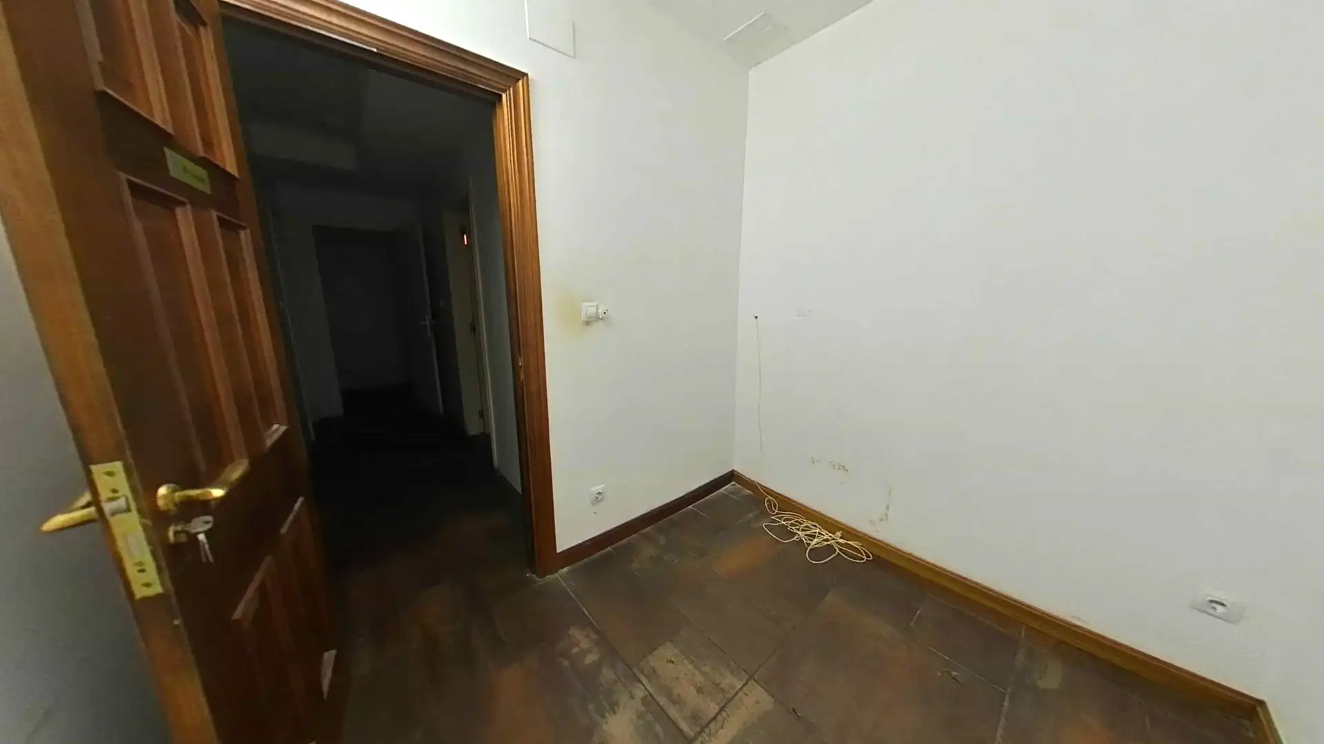 Local en venta en Pradoluengo