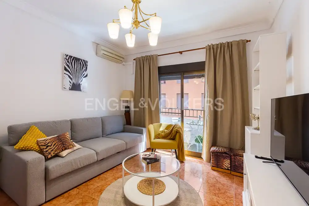 Living room of Flat for rent in Valencia  with Air Conditioner, Heating and Furnished