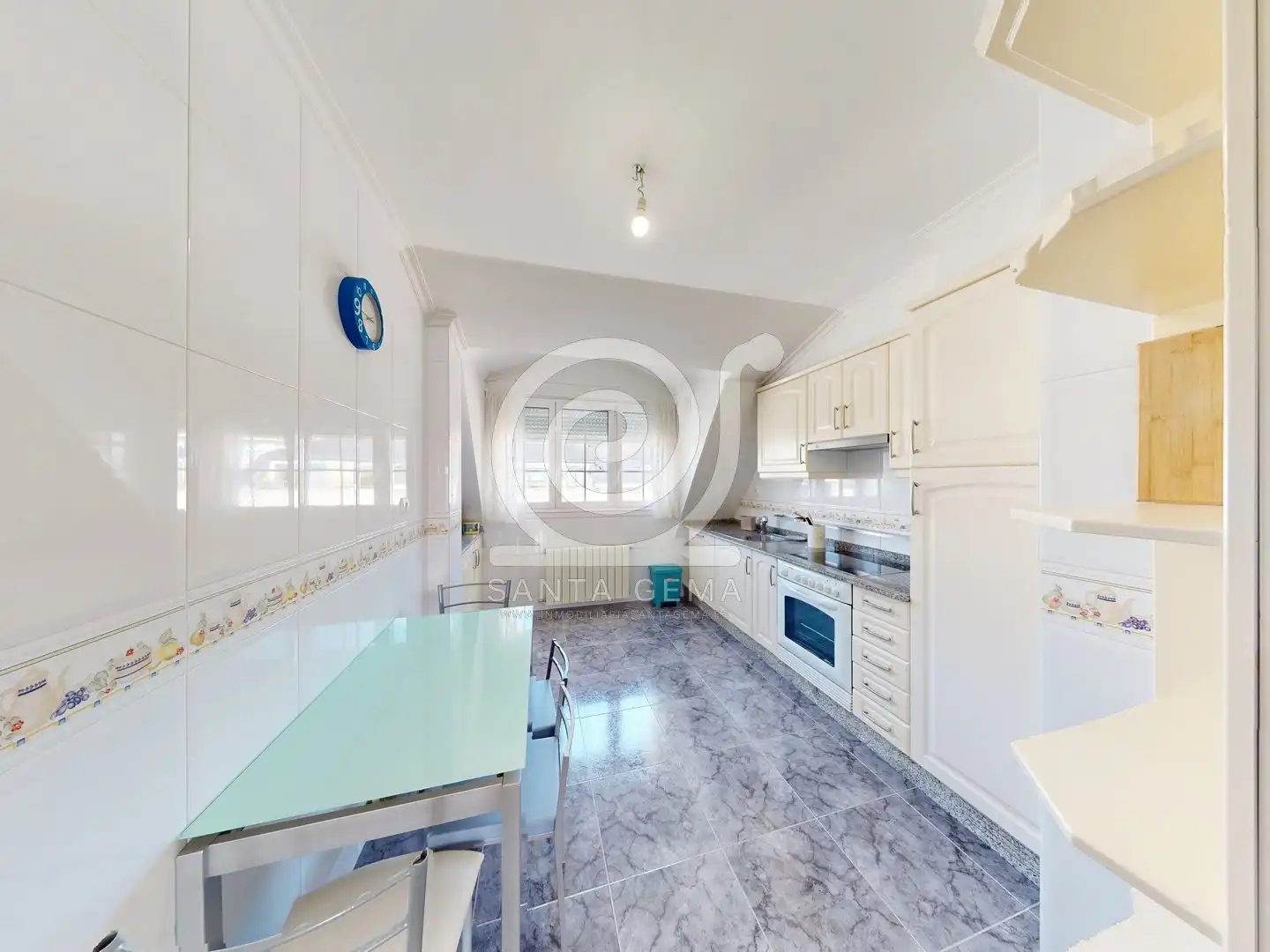 Cocina de Ático en venta en Culleredo con Calefacción, Terraza y Trastero