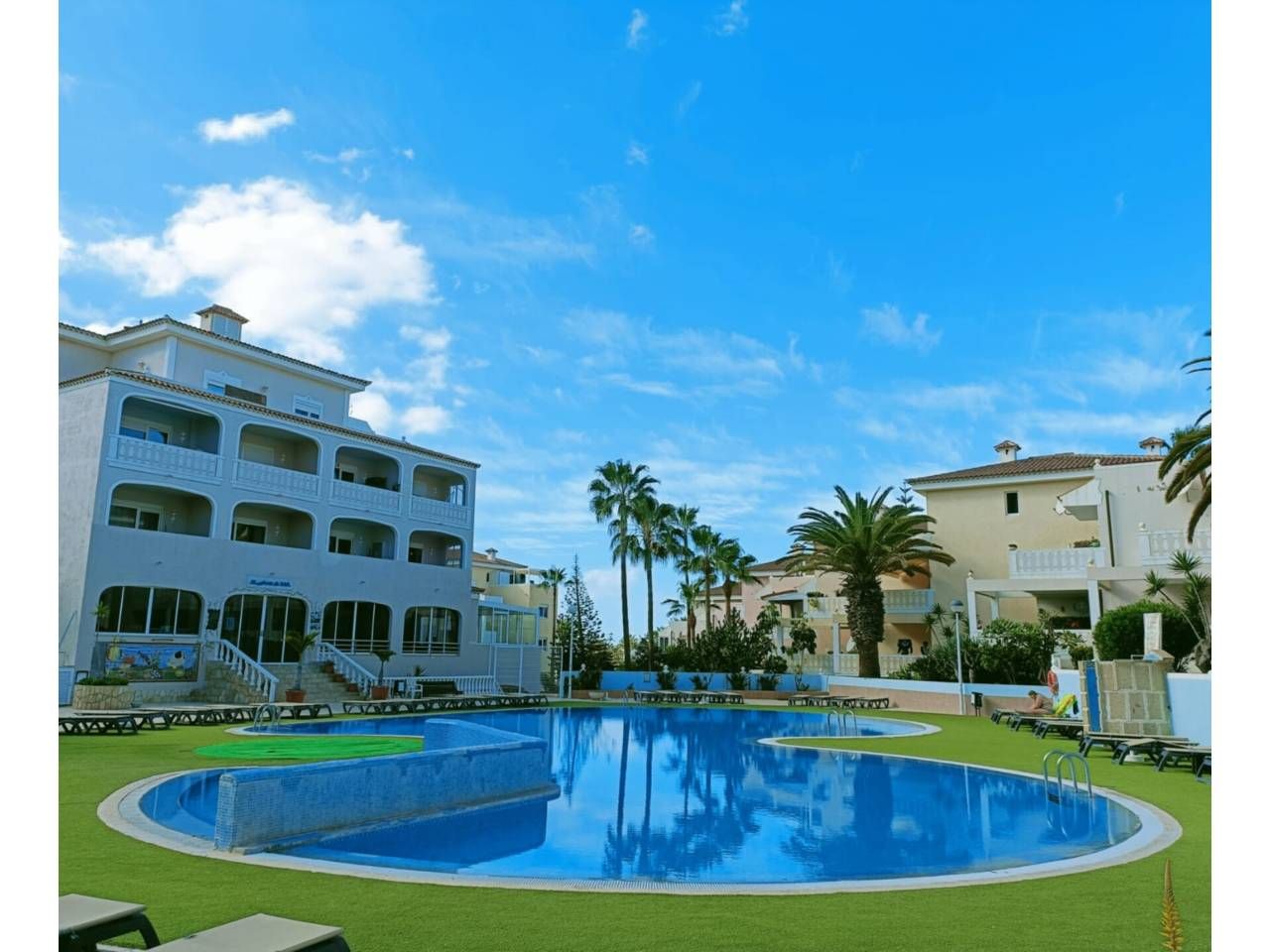 Piscina de Apartament en venda en Arona amb Terrassa, Moblat i Piscina comunitària