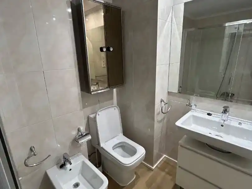 Badezimmer von Wohnung zur Miete in Centro