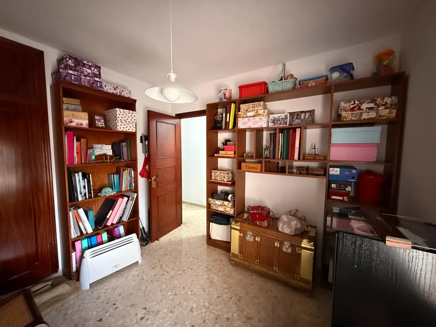 Flat for sale in Algeciras  with Air Conditioner