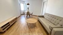 Living room of Flat for sale in  Barcelona Capital  with Air Conditioner